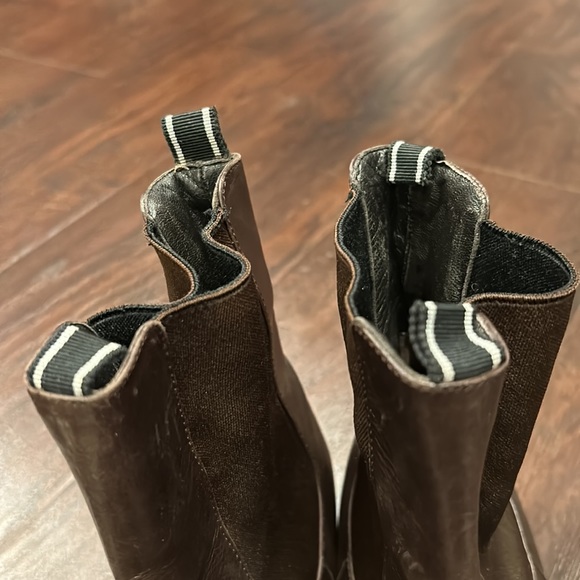 Helmet Lang brown Italian leather booties. - Picture 2 of 8